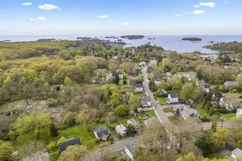 489 Leetes Island Rd, Branford, CT 06405