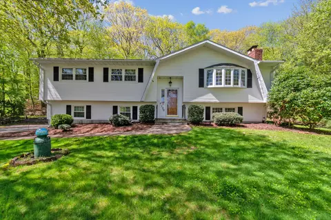 130 Farmdale Rd, Watertown, CT 06795