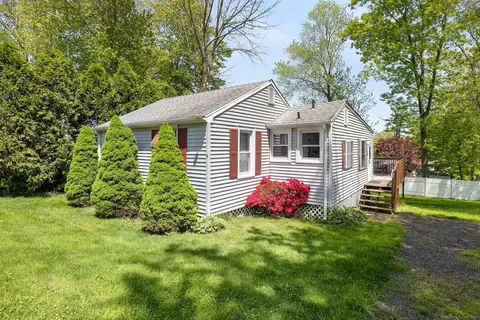 5 Hay Field Rd, East Haddam, CT 06423