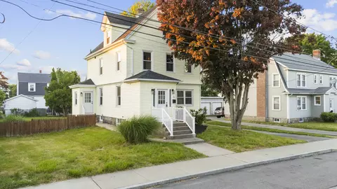 51 Sherman St, New London, CT 06320