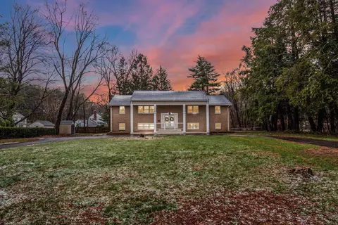 18 Orchard Rd, Windsor, CT 06095