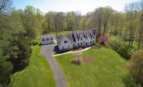 20 Silver Spring Ln, Ridgefield, CT 06877