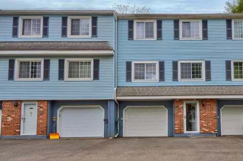 94 Cynthia Ln #B5, Middletown, CT 06457
