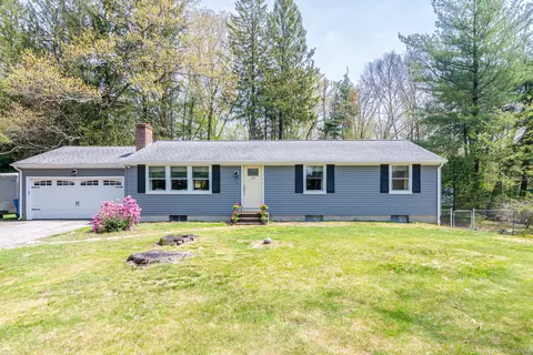 29 Sunset Dr, Brooklyn, CT 06234