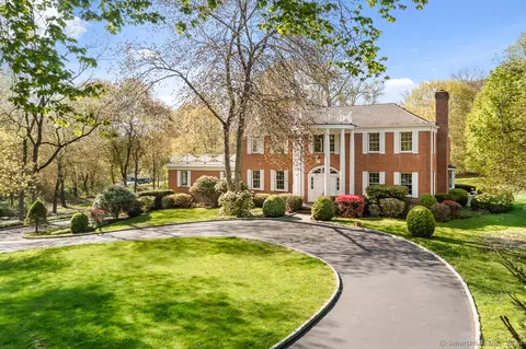 9 Mountain Wood Dr, Greenwich, CT 06830