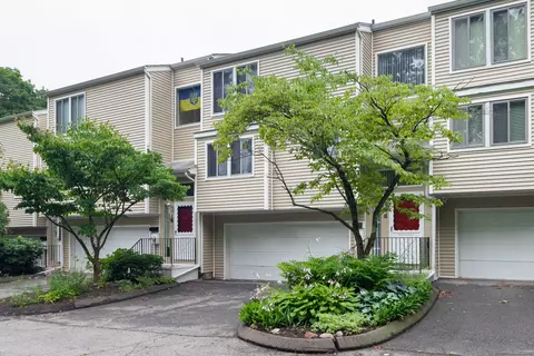144 Shepard Ave #144, Hamden, CT 06514