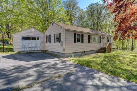 69 Johnson Rd, Columbia, CT 06237