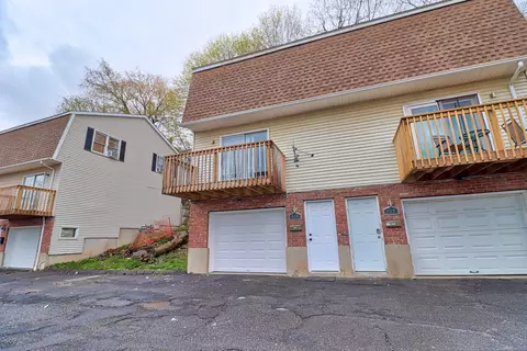 320 Waterville St #2, Waterbury, CT 06710