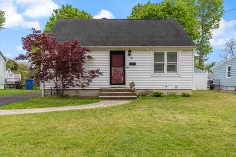 85 Kenny Dr, New Haven, CT 06513