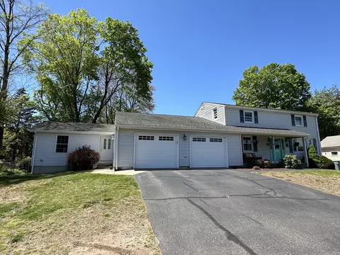18 Simon Rd, Enfield, CT 06082