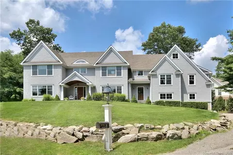 11 Caccamo Ln, Westport, CT 06880