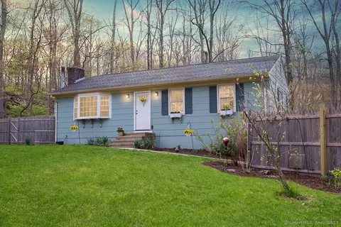 298 Chesterfield Rd, East Lyme, CT 06333