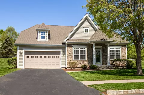 8 Spy Glass Cir #8, Bloomfield, CT 06002