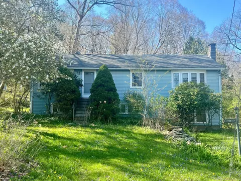 41 Tinkerville Rd, Willington, CT 06279