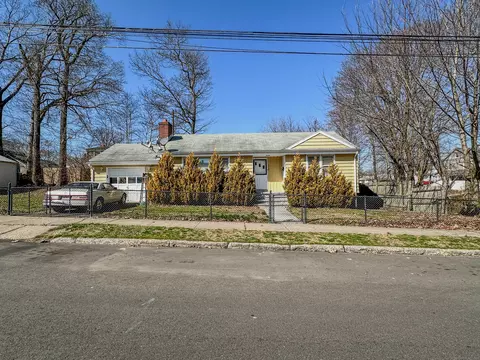 116 Fern St, Bridgeport, CT 06606