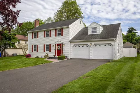 61 Ivy Ln, Newington, CT 06111