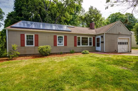 533 Woodbridge St, Manchester, CT 06042
