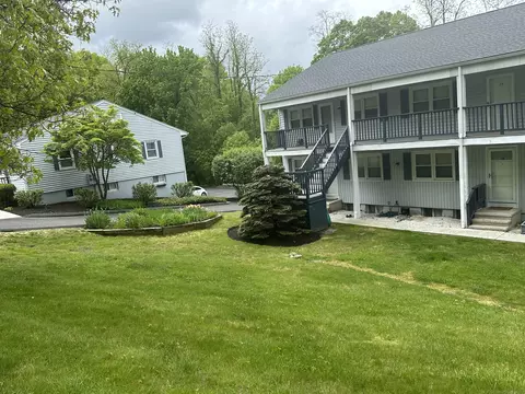 19 Pumpkin Hill Rd #19, New Milford, CT 06776