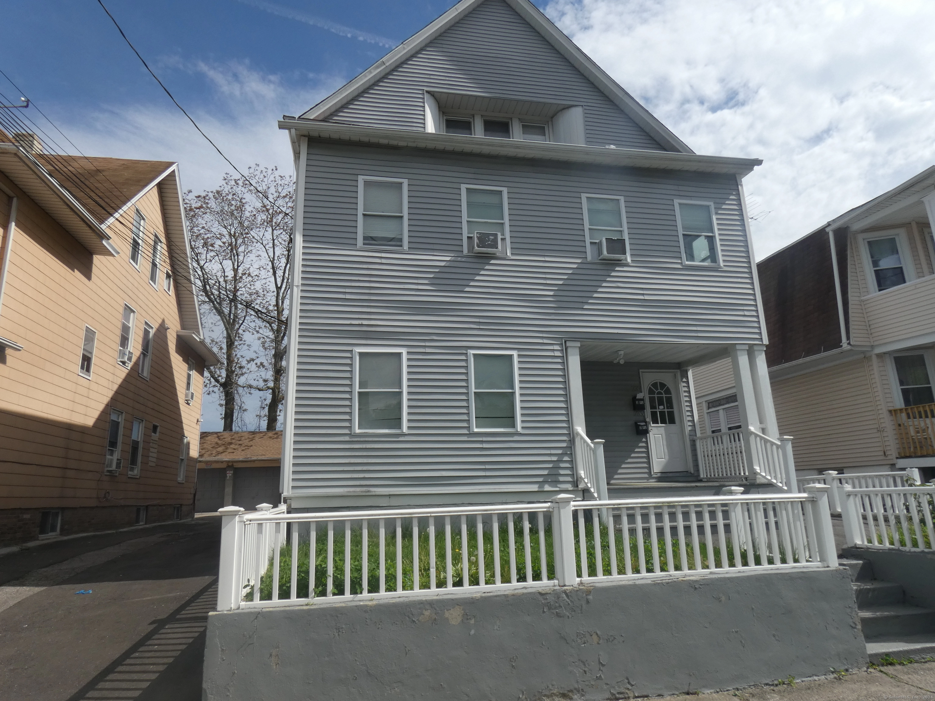 731 Capitol Ave  