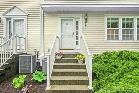 631 Danbury Rd #29, Ridgefield, CT 06877