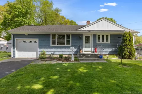 48 Dale Dr, Milford, CT 06461