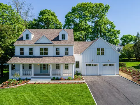 77 Rockledge Dr, Stamford, CT 06902
