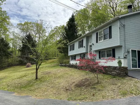 152 Mountain Rd, Winchester, CT 06098