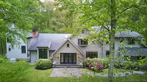 57 Catbrier Rd, Weston, CT 06883