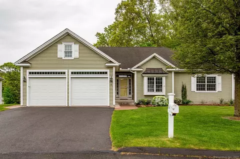 16 Silk Ter #16, Manchester, CT 06040