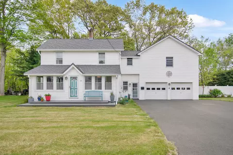 17 Fleming Rd, Manchester, CT 06042