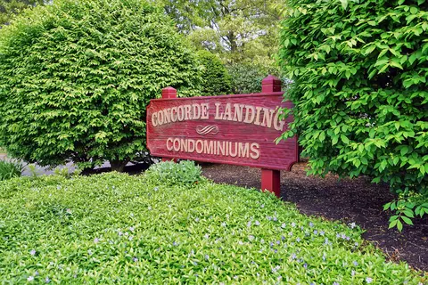 2 Concorde Way #B5, Windsor Locks, CT 06096