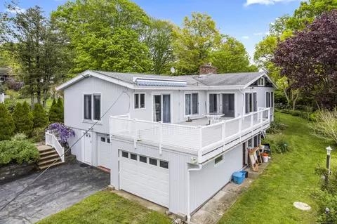 30 Economy Dr, Westbrook, CT 06498