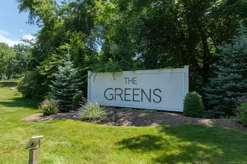 185 Peddlars Dr #185, Branford, CT 06405
