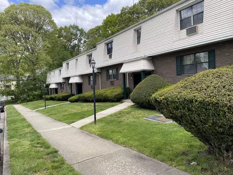 38 Enid St #C, Bridgeport, CT 06606