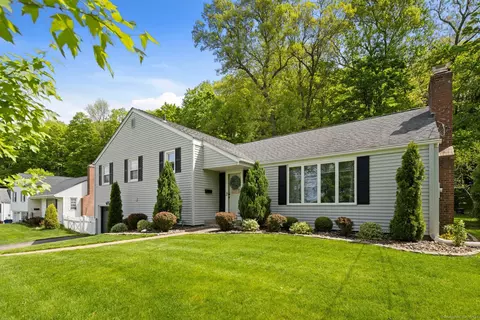 36 Forest Dr, Newington, CT 06111