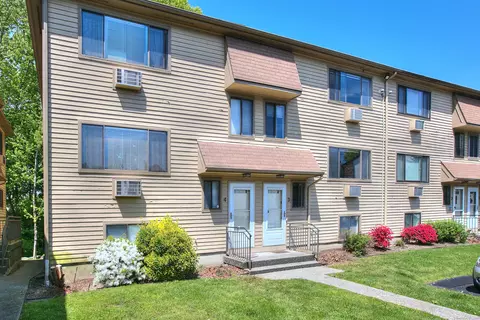 36 Highview Ave #3, Stamford, CT 06907