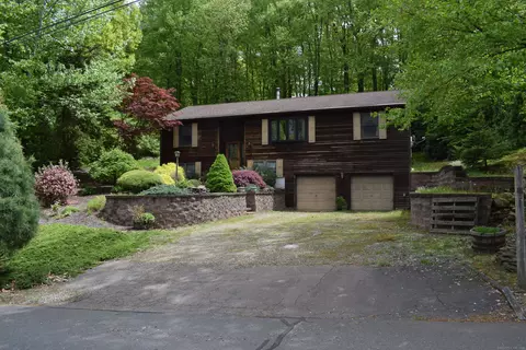 15 Daryl Dr, Vernon, CT 06066