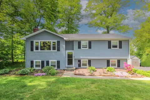 5 Sterling Dr, New Milford, CT 06776