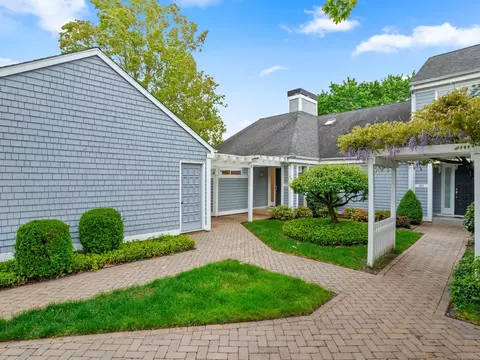 133 Lansdowne #133, Westport, CT 06880