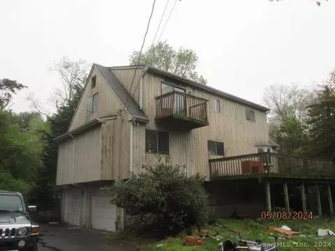 31 Seymour Rd, Woodbridge, CT 06525