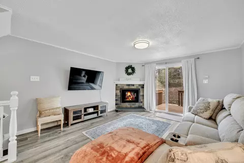 882 N Colony Rd #23, Meriden, CT 06450
