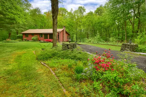 309 Jagger Ln, Hebron, CT 06248