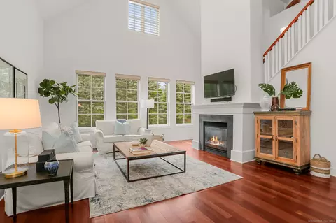 77 Havemeyer Ln #31, Stamford, CT 06902