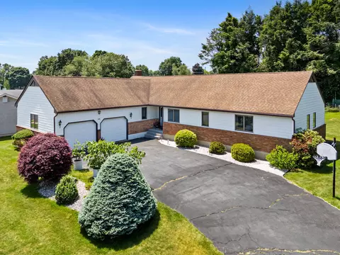 52 Sandy Dr, Rocky Hill, CT 06067