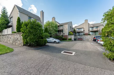 377 Glenbrook Rd #4, Stamford, CT 06906