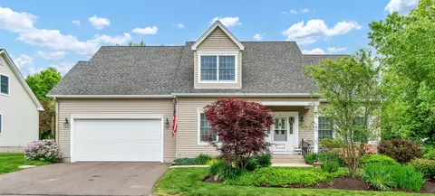 6 Charles Ct #6, Suffield, CT 06078