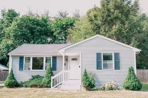 32 Till St, Enfield, CT 06082