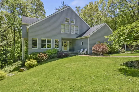 43 Briar Hl, Farmington, CT 06085