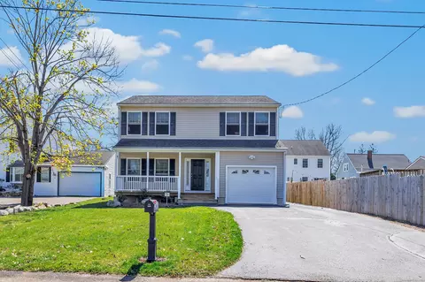 36 Pawtucket Ave, Shelton, CT 06484
