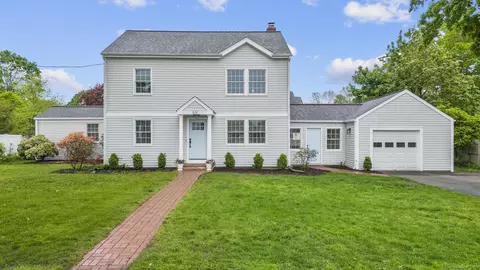 69 Lindbergh Ct, Fairfield, CT 06824